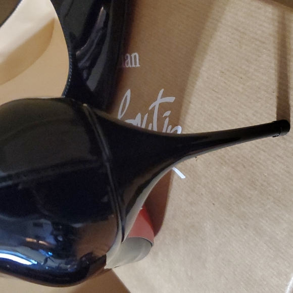 Christian Louboutin Kate Heels - Picture 6 of 8